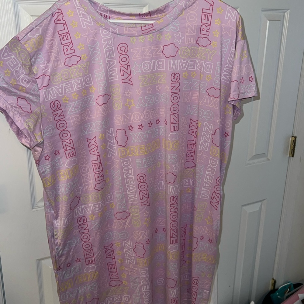 Joyspun nightgown. Size L-XL